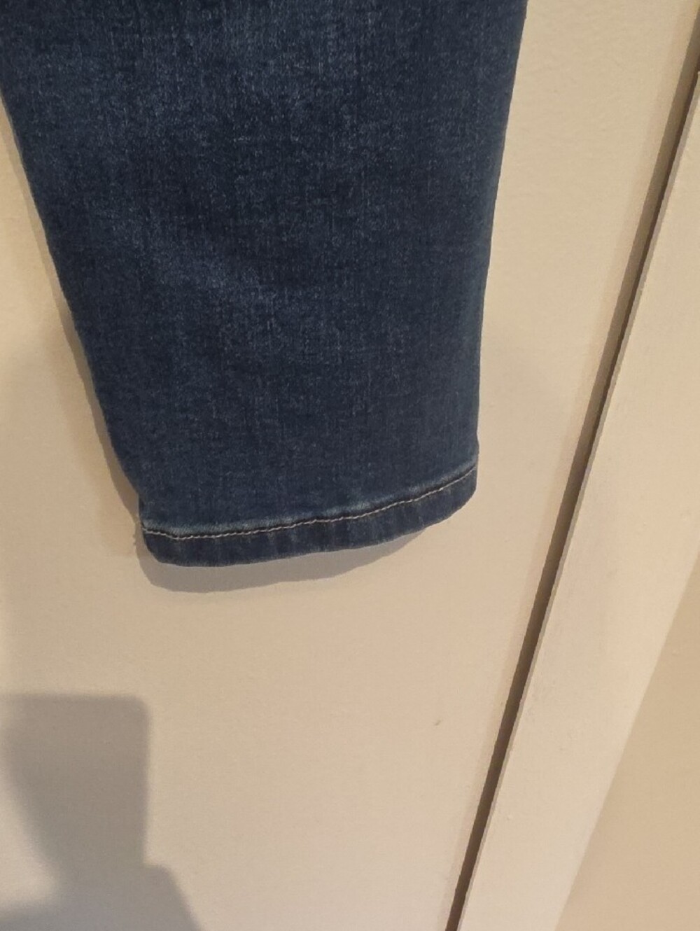 Juicy Couture Blue Ankle Crop Stretch Jeans - Picture 10 of 10